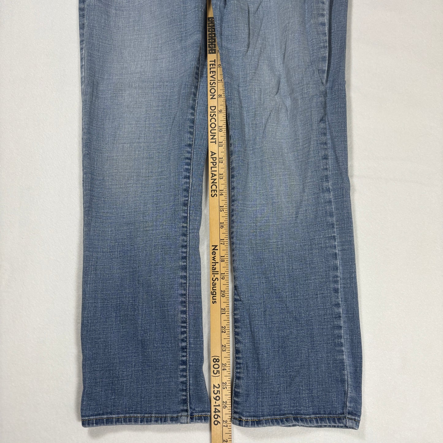 Levi’s 514 Men’s Jeans W32 L30 Straight Leg Light Wash Blue Denim Casual Pants