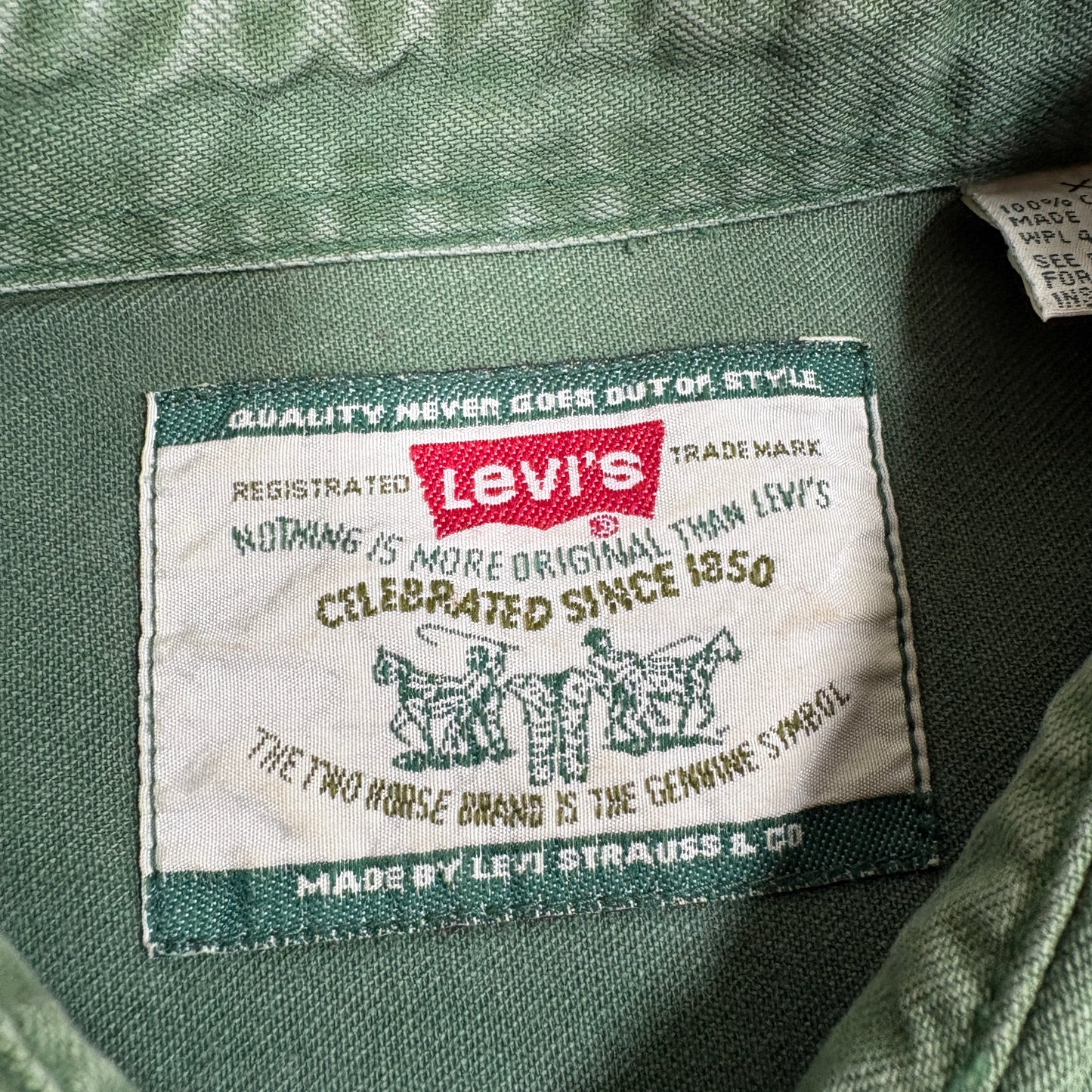 Levis Mens XL Green Denim Shirt Vintage 90s Grunge Y2K Button Up Workwear