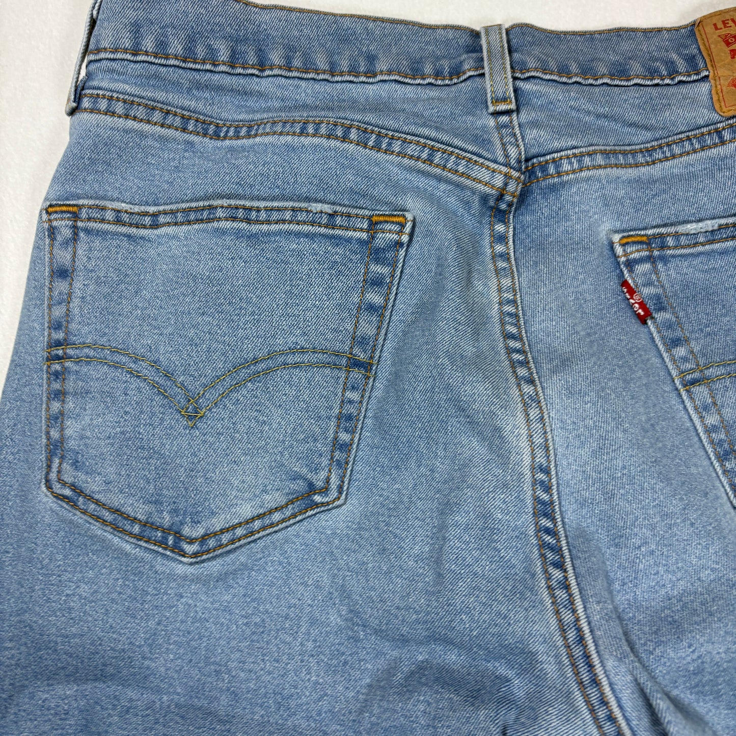 Levi’s 511 Men’s Jeans 34x30 Slim Fit Light Wash Blue Denim Faded Casual Pants