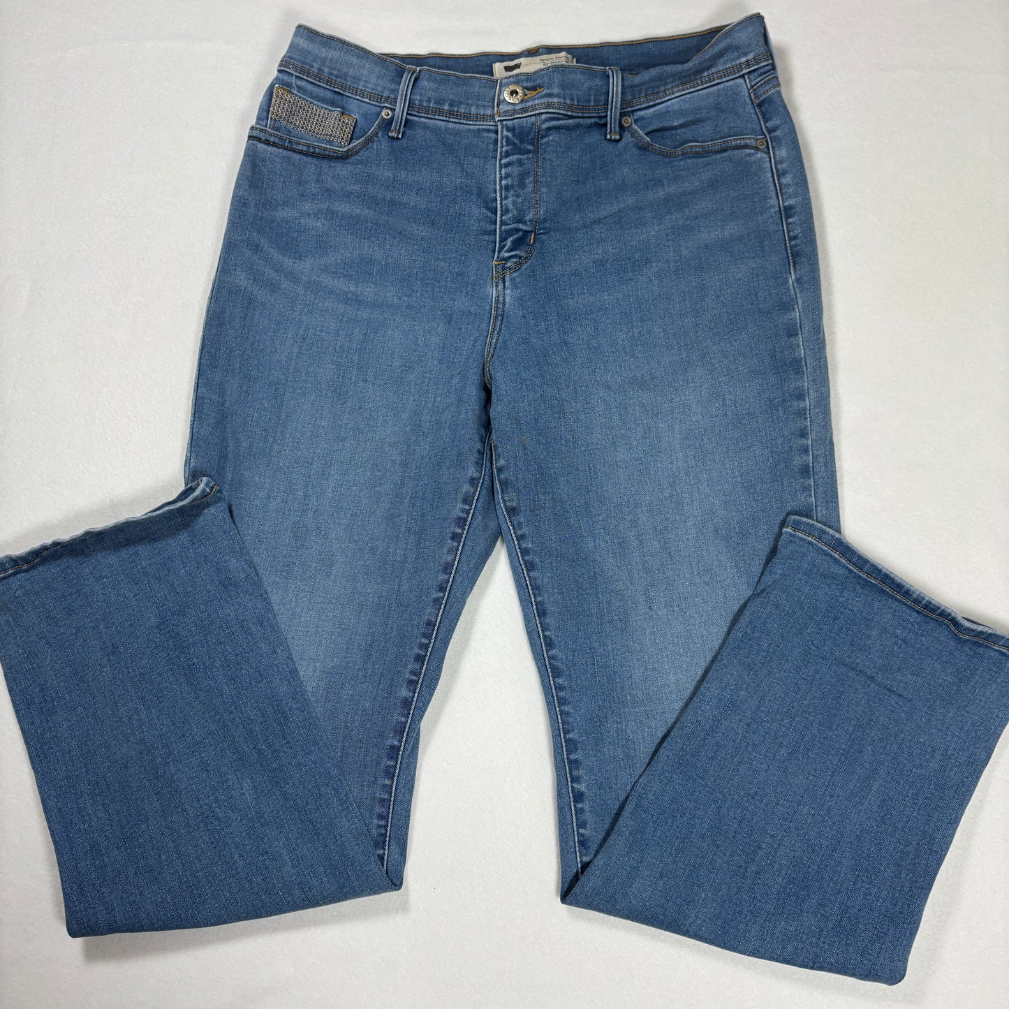 Levi’s 512 Women’s Jeans 14P W32 L30 Straight Leg Light Wash Perfectly Slimming