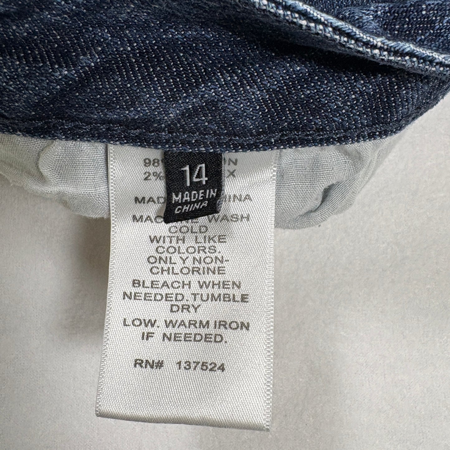 Express Jeans Women’s Size 14 Dark Wash Denim Stretch Straight Leg Mid Rise