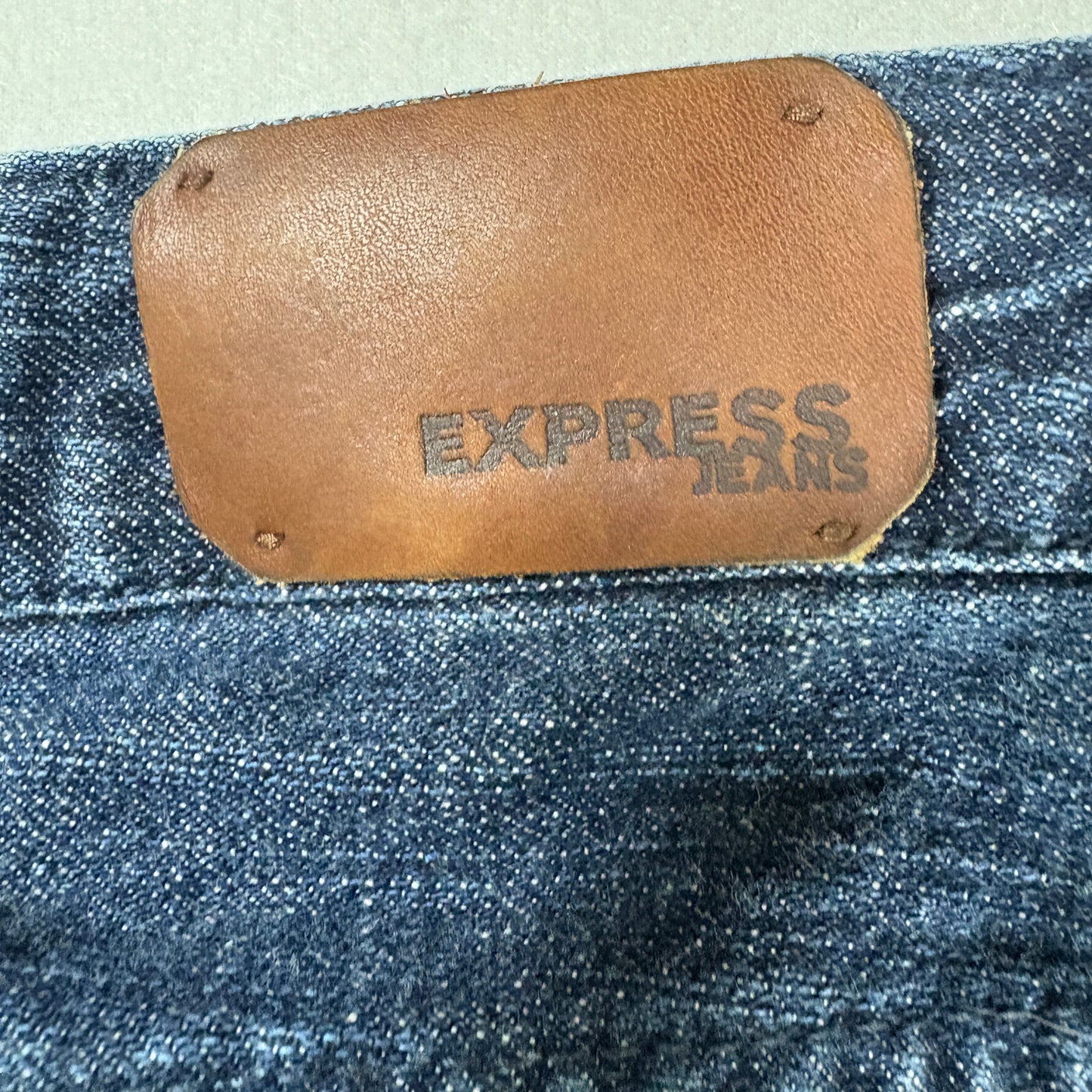 Express Jeans Women’s Size 14 Dark Wash Denim Stretch Straight Leg Mid Rise