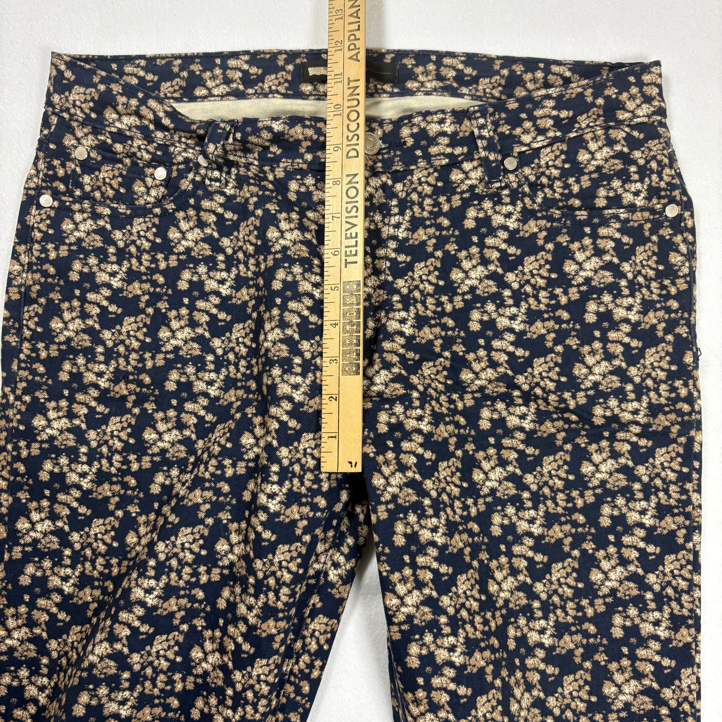 Levi’s Women’s 14M W32 L32 Mid Rise Skinny Jeans Blue Floral Print Stretch Denim