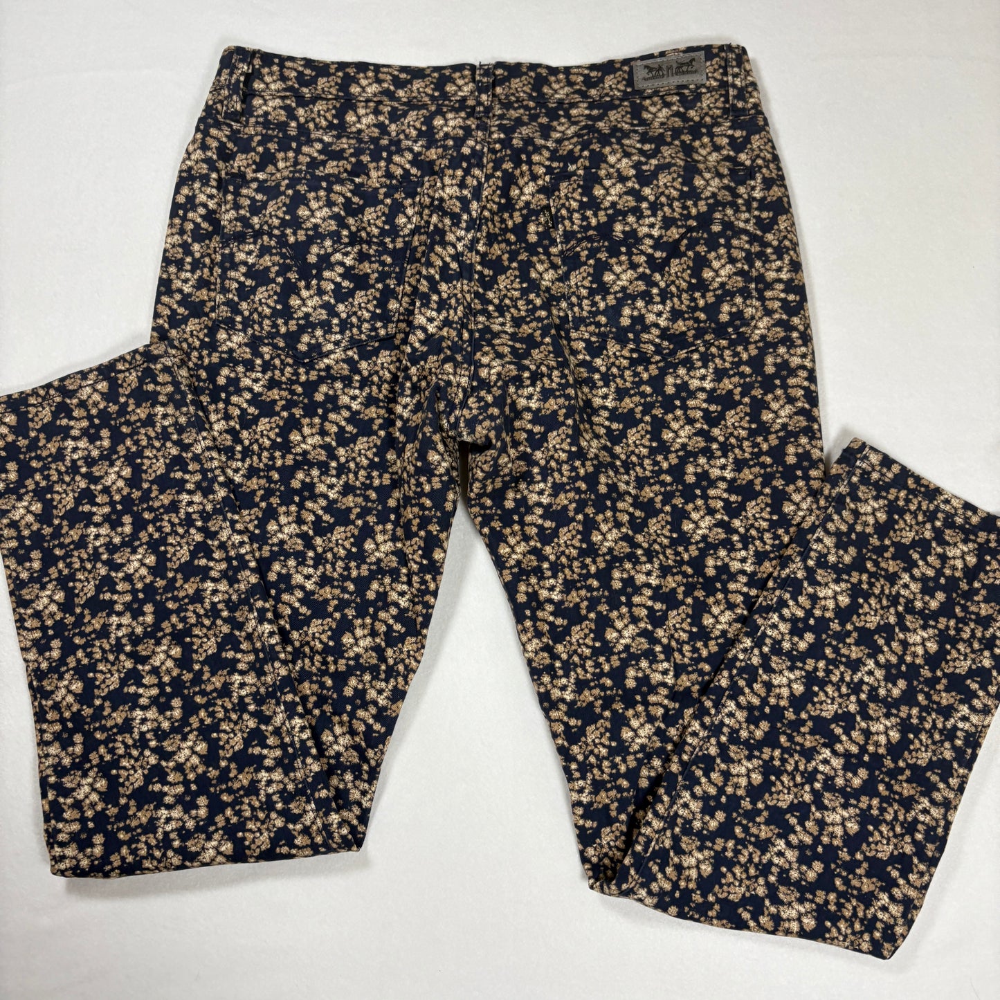 Levi’s Women’s 14M W32 L32 Mid Rise Skinny Jeans Blue Floral Print Stretch Denim