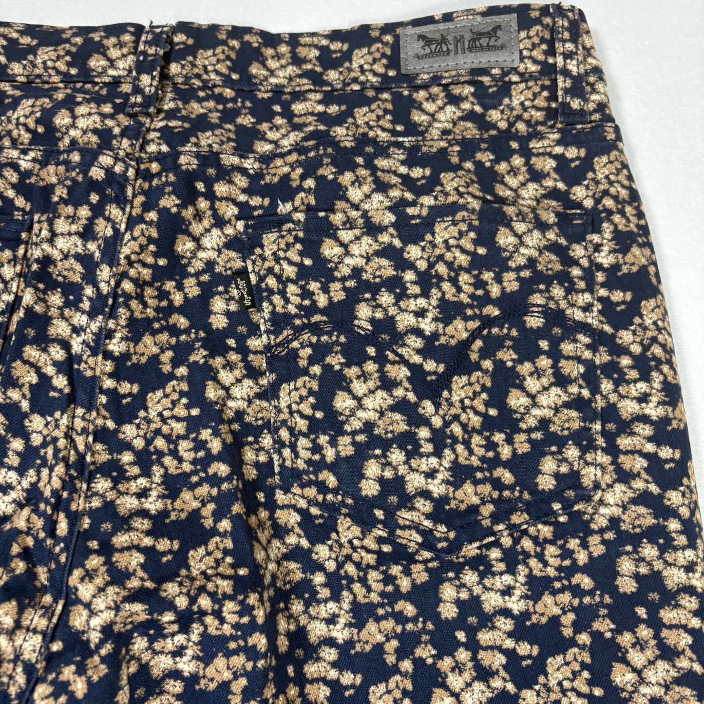 Levi’s Women’s 14M W32 L32 Mid Rise Skinny Jeans Blue Floral Print Stretch Denim