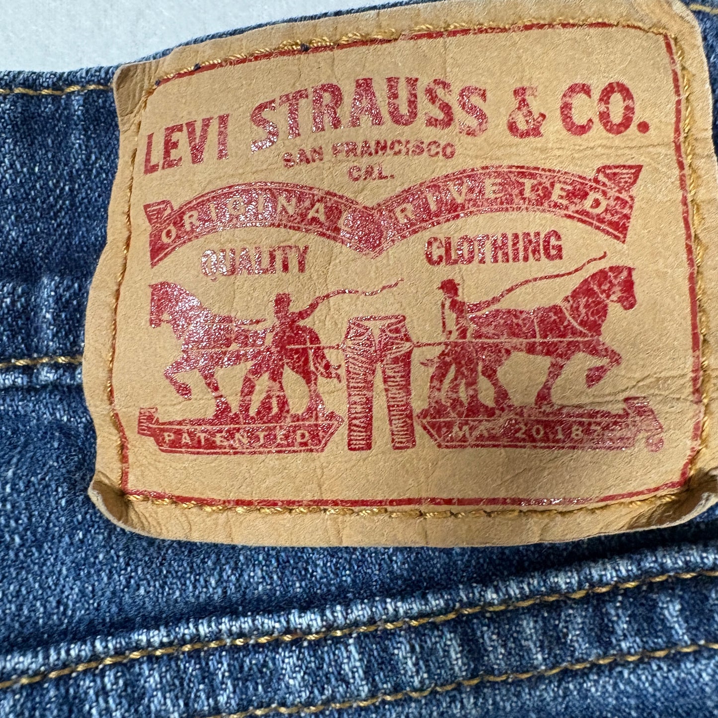 Levi’s Men’s Jeans W33 Dark Wash Straight Fit Stretch Denim Classic 5-Pocket