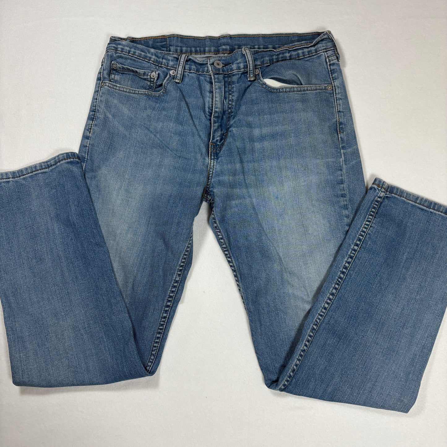 Levi’s Men’s Blue Jeans W34 L30 Straight Fit Distressed Light Wash Denim