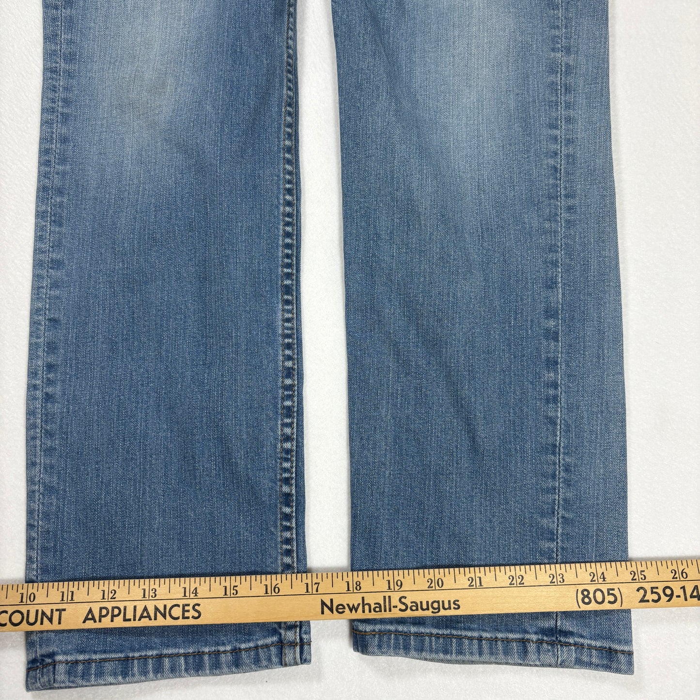 Levi’s Men’s Blue Jeans W34 L30 Straight Fit Distressed Light Wash Denim