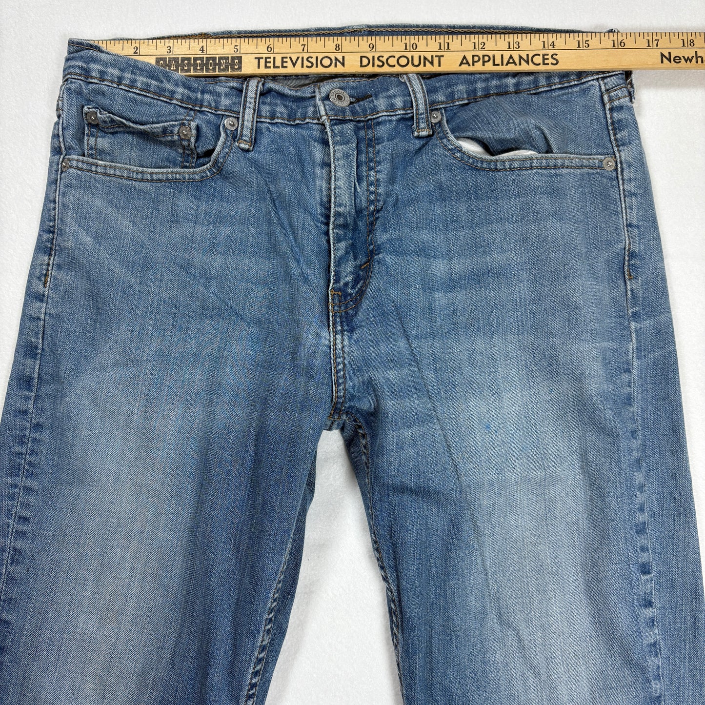 Levi’s Men’s Blue Jeans W34 L30 Straight Fit Distressed Light Wash Denim