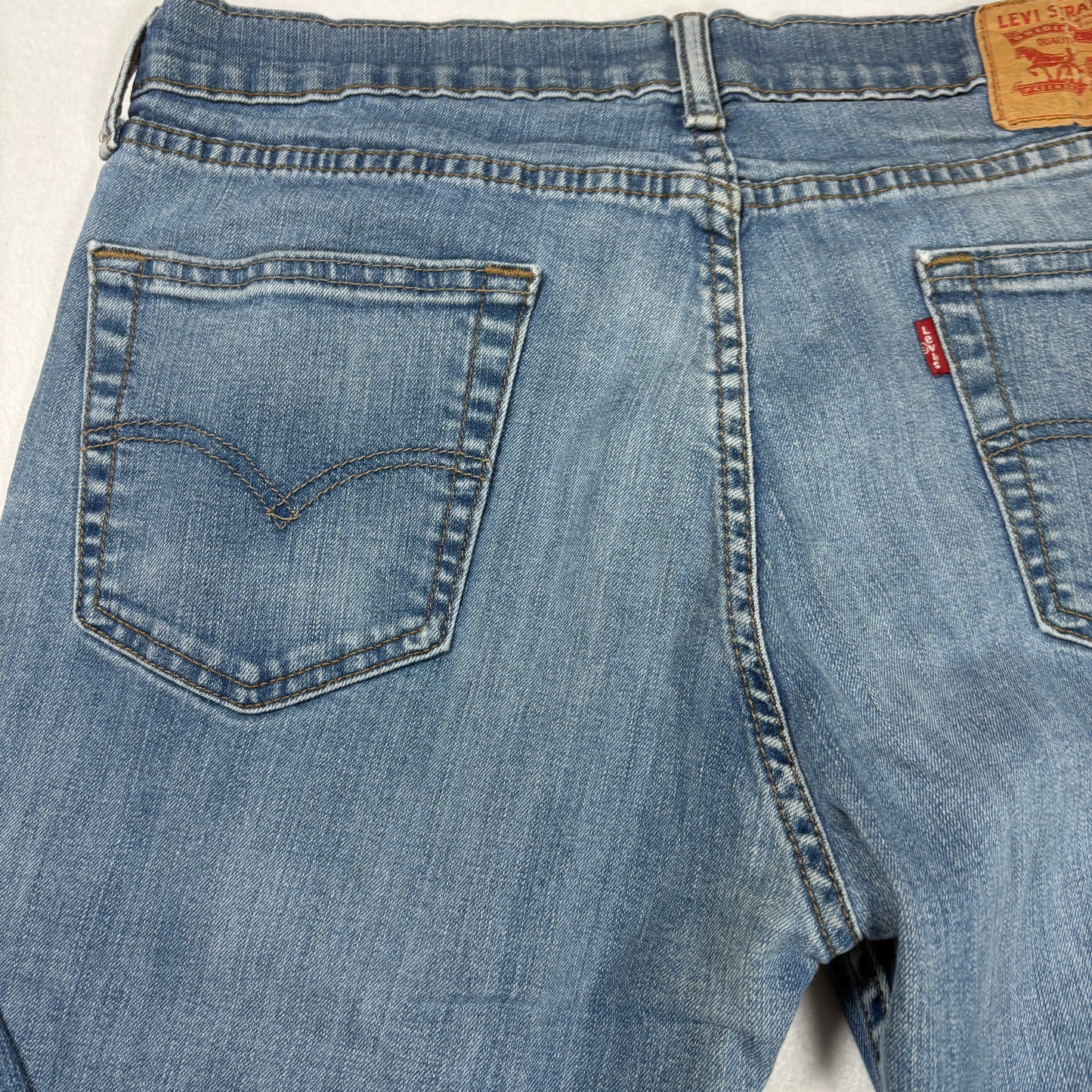 Levi’s Men’s Blue Jeans W34 L30 Straight Fit Distressed Light Wash Denim