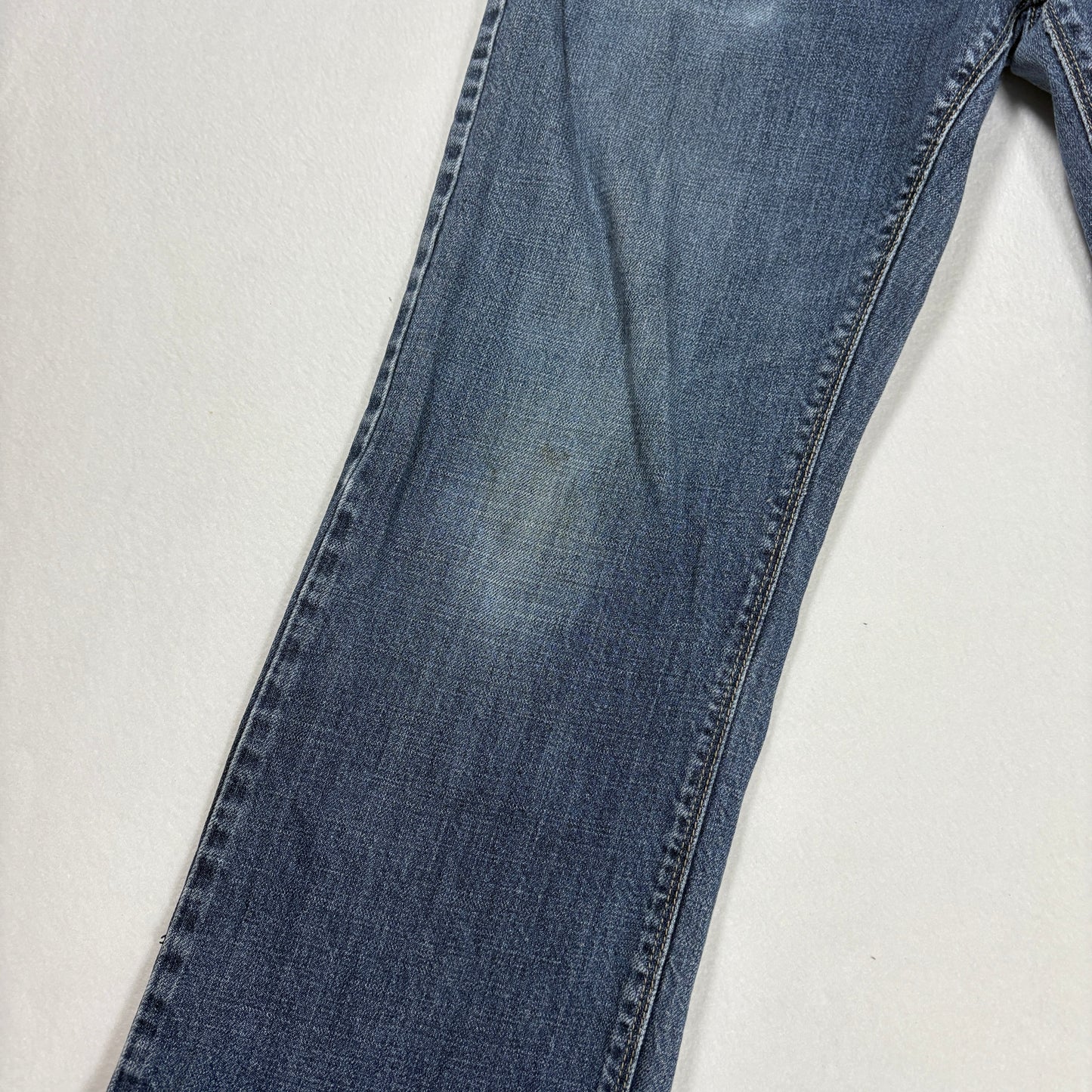 GUESS Men’s Blue Jeans Size 31x32 Straight Fit 100% Cotton Faded Wash Denim