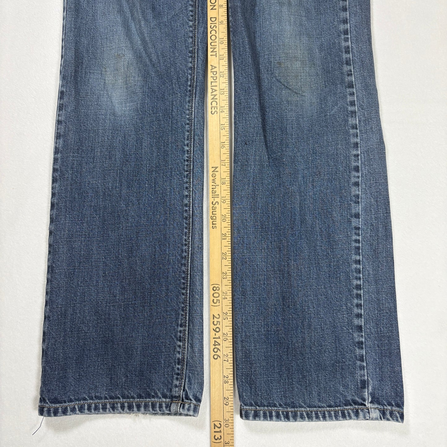 GUESS Men’s Blue Jeans Size 31x32 Straight Fit 100% Cotton Faded Wash Denim