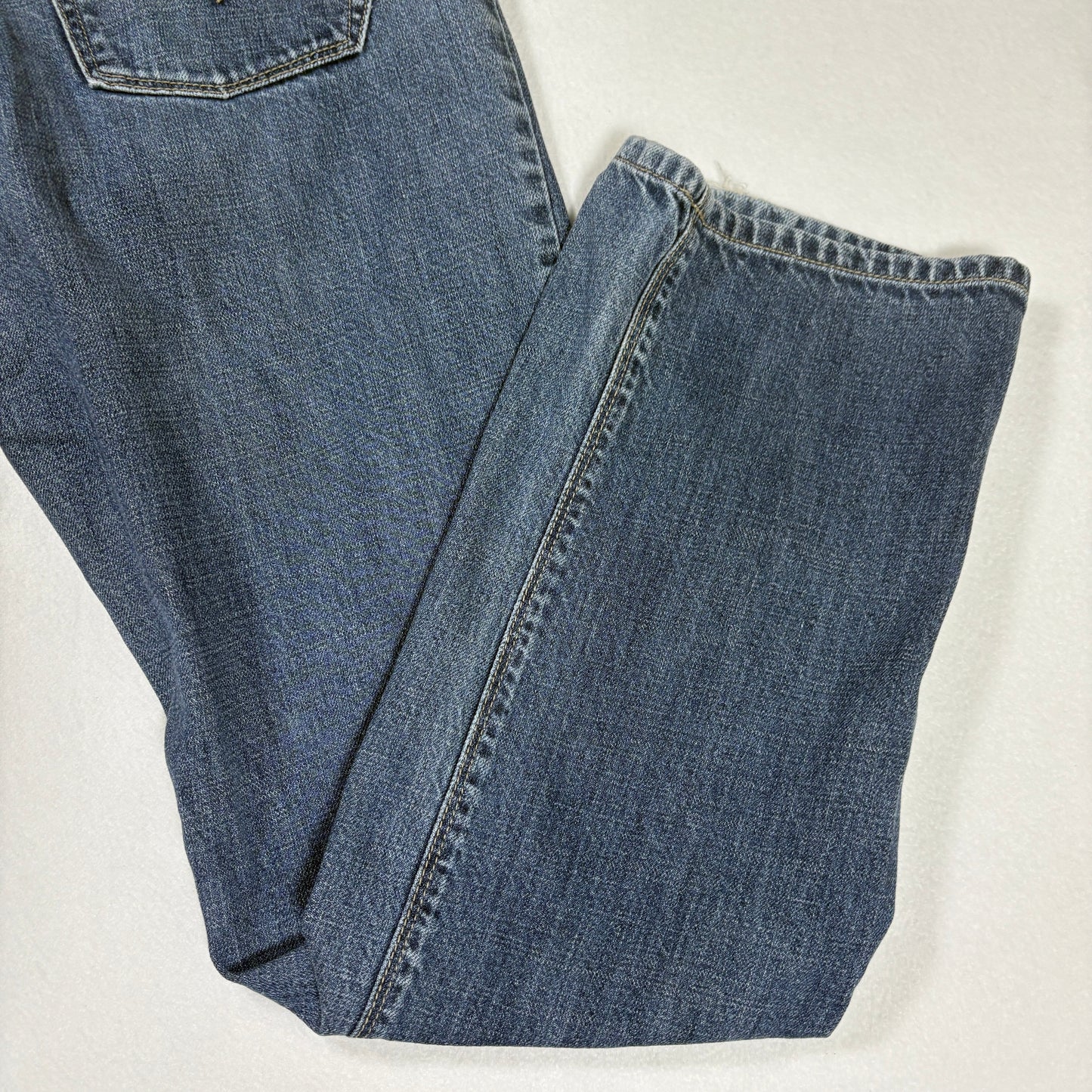 GUESS Men’s Blue Jeans Size 31x32 Straight Fit 100% Cotton Faded Wash Denim