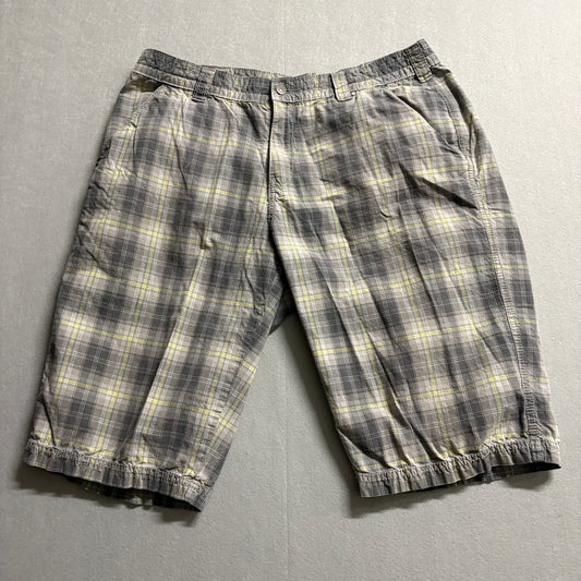 Plaid Shorts Mens Tag 38 Fits Like 35 Gray Y2K Skate Casual Streetwear