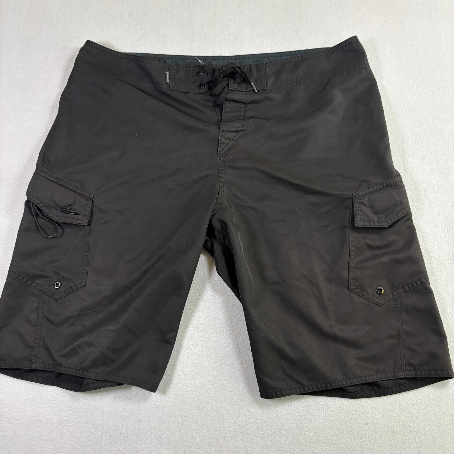 Quiksilver Mens Board Shorts 36 Black Cargo Swim Surf Skate Y2K Grunge