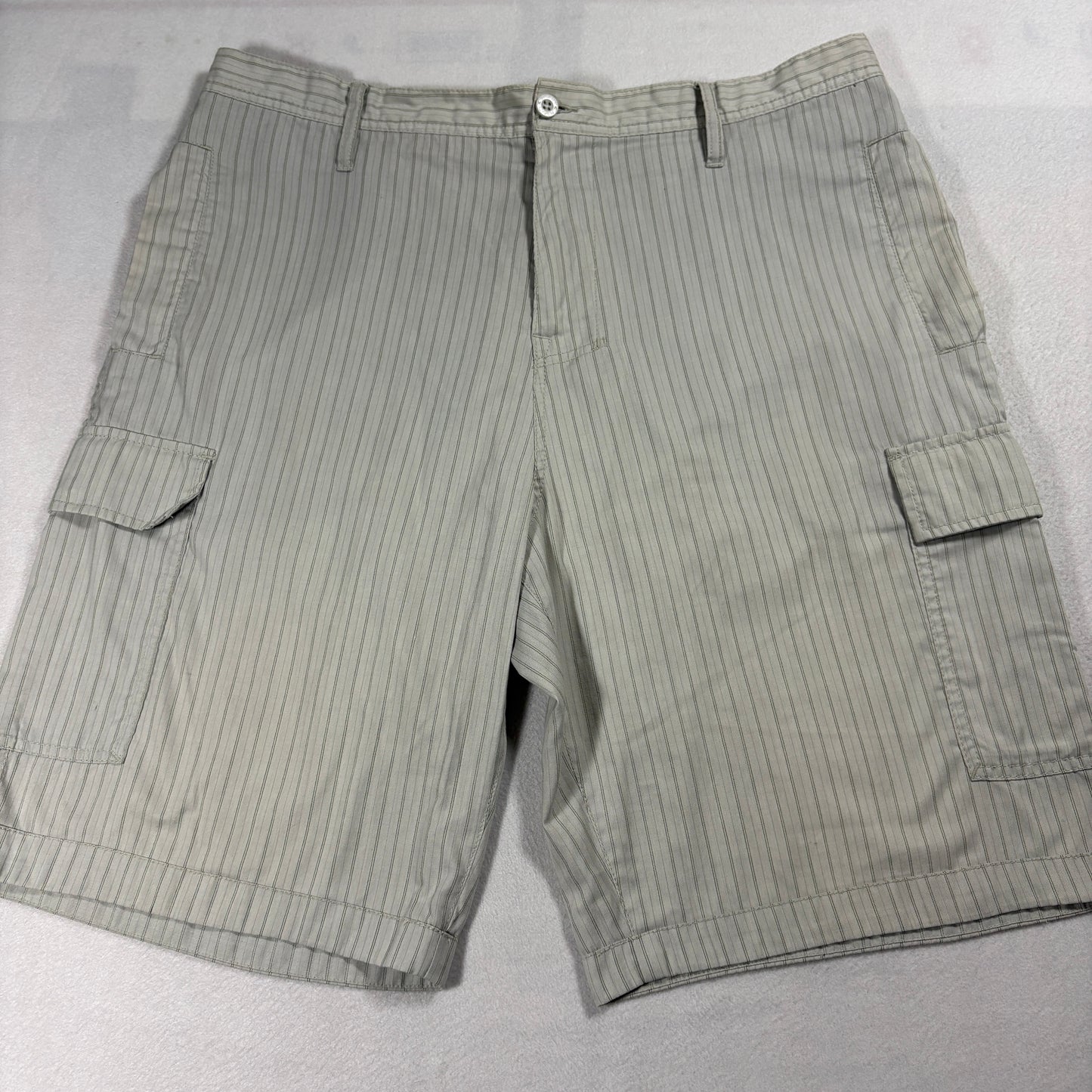 Red Sand Cargo Shorts Mens 38 Gray Pinstripe Utility Pockets Casual