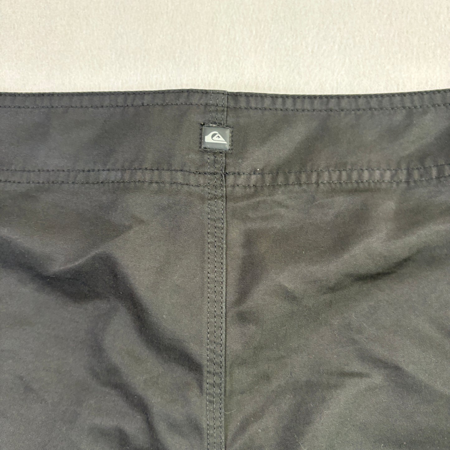 Quiksilver Mens Board Shorts 36 Black Cargo Swim Surf Skate Y2K Grunge