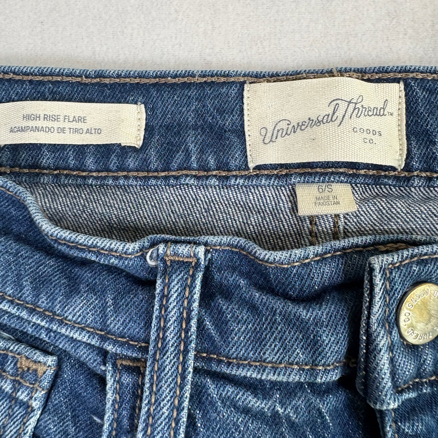 Universal Thread womens jeans 6S high rise flare blue denim Y2K 90s grunge