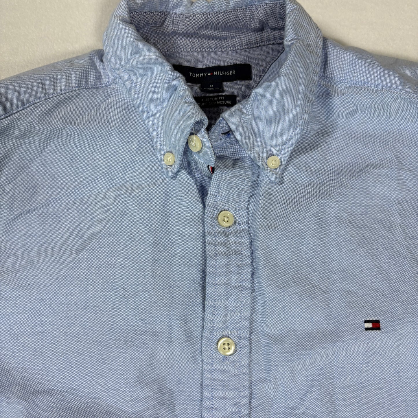 Tommy Hilfiger Shirt Mens M Blue Oxford Button Down Custom Fit Long Sleeve