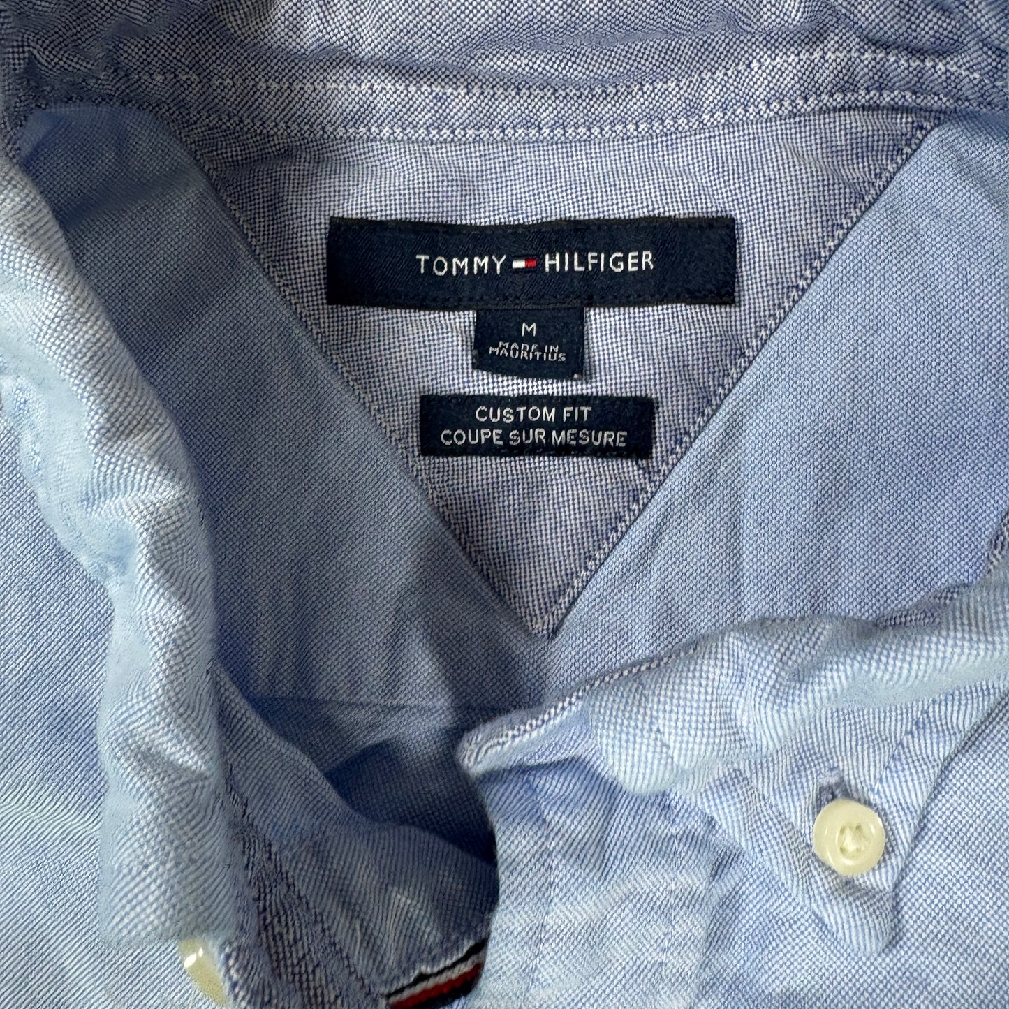 Tommy Hilfiger Shirt Mens M Blue Oxford Button Down Custom Fit Long Sleeve