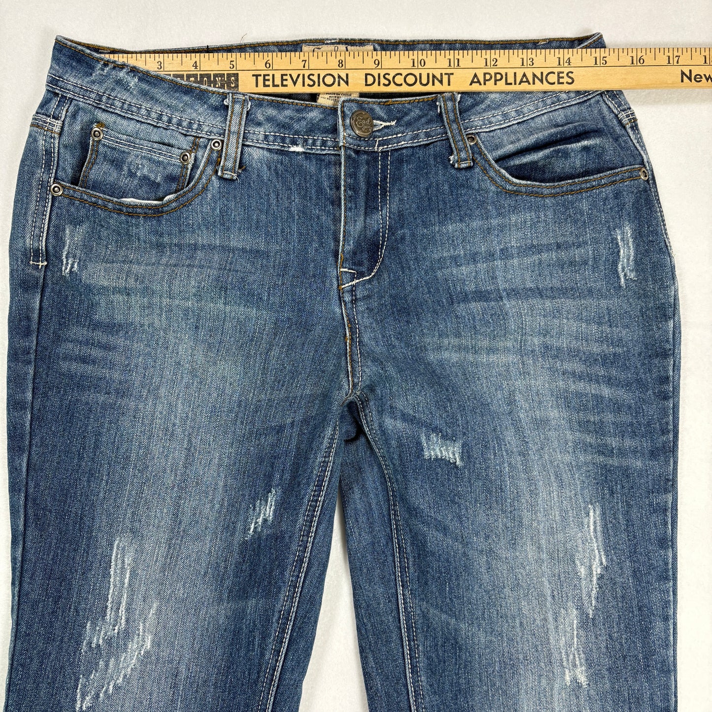 Earl Jean Jeans Women’s Size 6 Bootcut Distressed Blue Denim Stretch Casual
