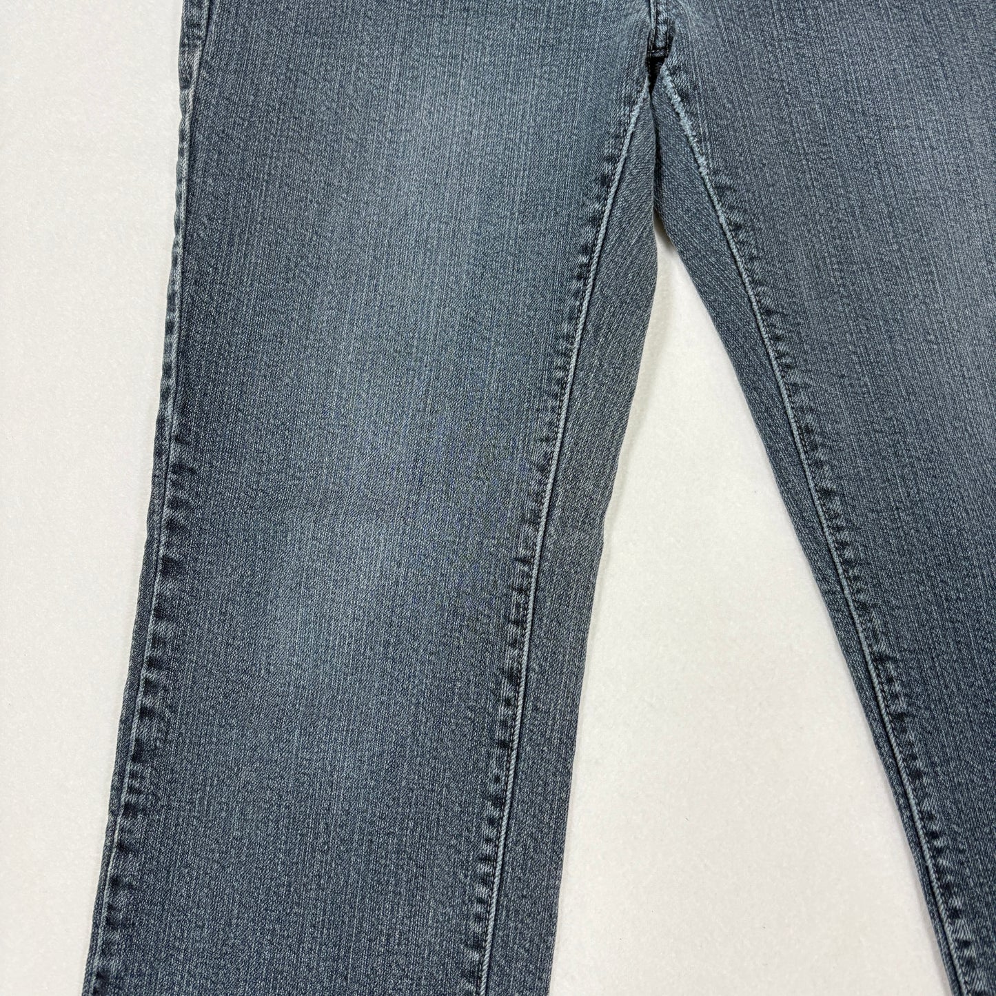 Levi’s Jeans Women’s 14 Plus Gray Straight Leg Stretch Mid Rise Denim Casual