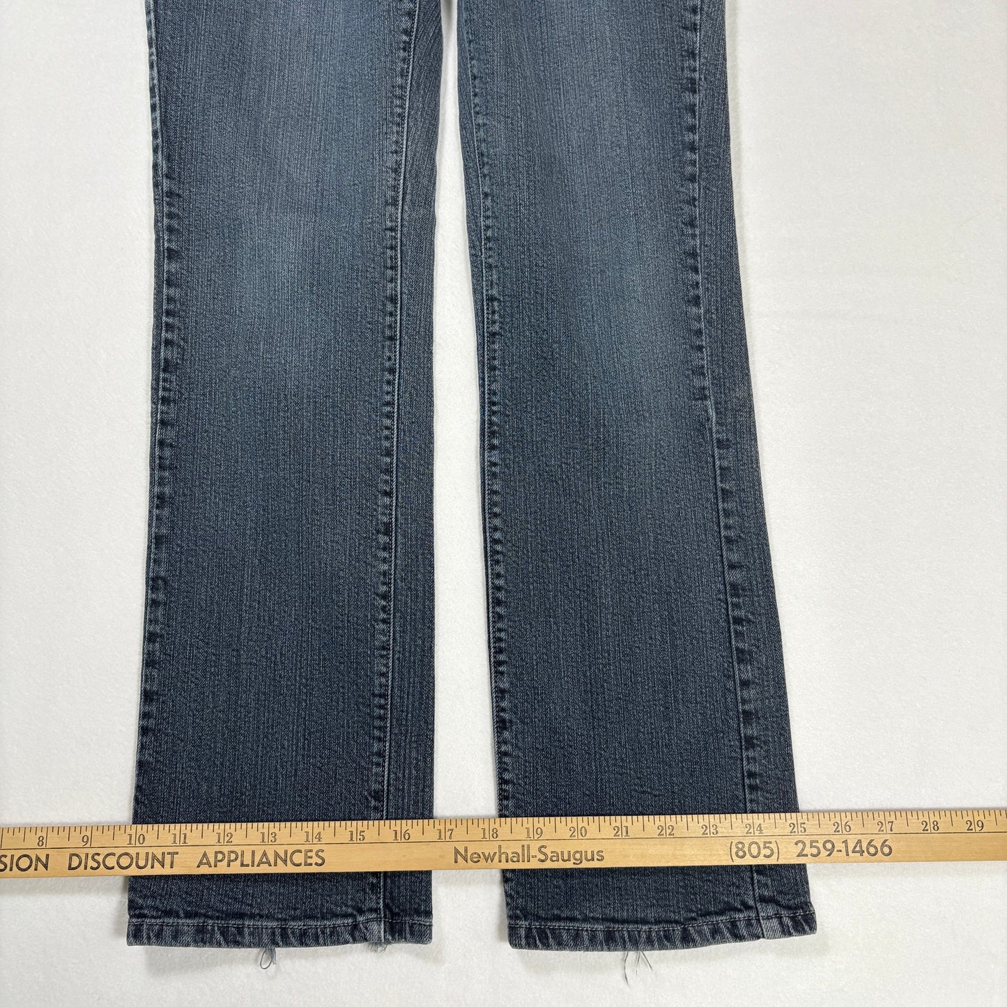 Levi’s Jeans Women’s 14 Plus Gray Straight Leg Stretch Mid Rise Denim Casual