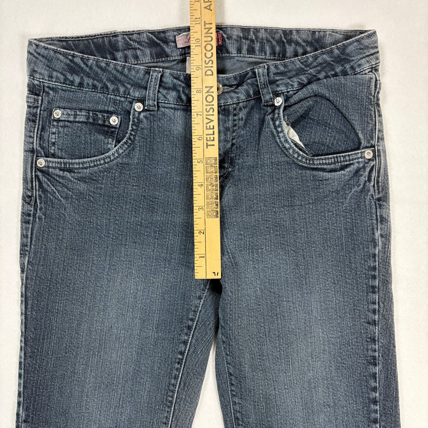 Levi’s Jeans Women’s 14 Plus Gray Straight Leg Stretch Mid Rise Denim Casual
