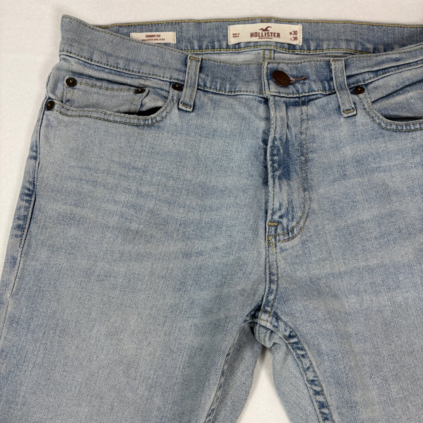 Hollister Jeans Men’s 30x30 Skinny Fit Epic Flex Light Wash Blue Denim Casual