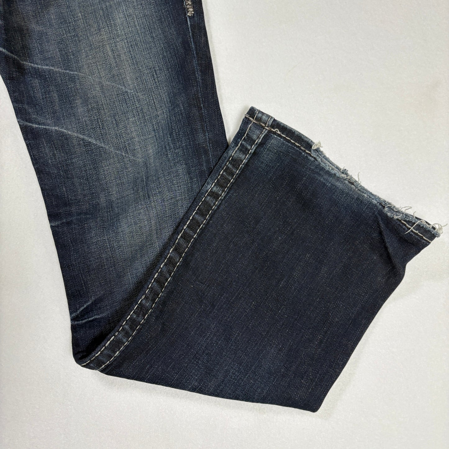 Big Star Jeans Women’s 26R Liv Bootcut Dark Wash Distressed Stretch Denim