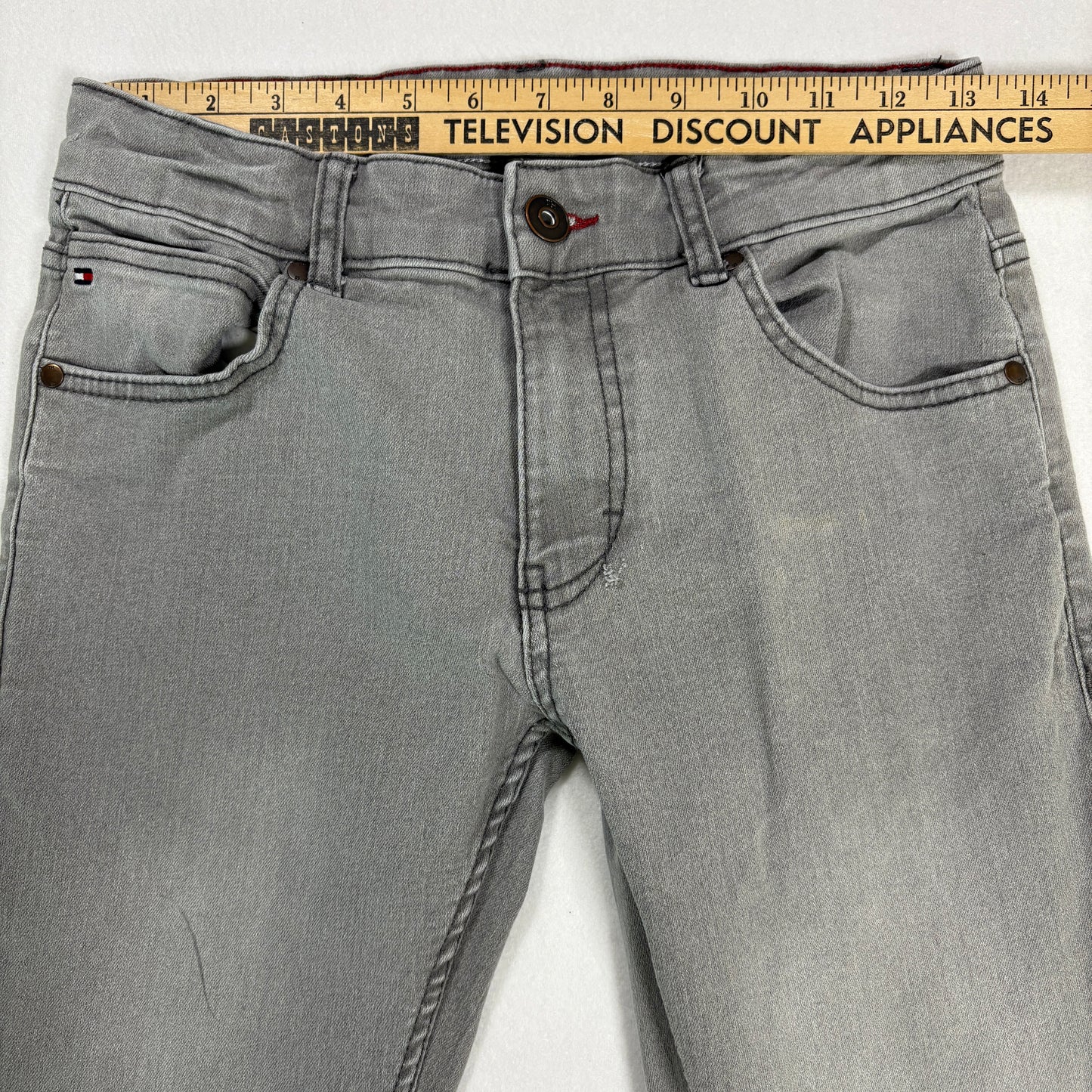 Tommy Hilfiger Jeans Women’s Size 12 Gray Straight Leg Mid Rise Denim Casual