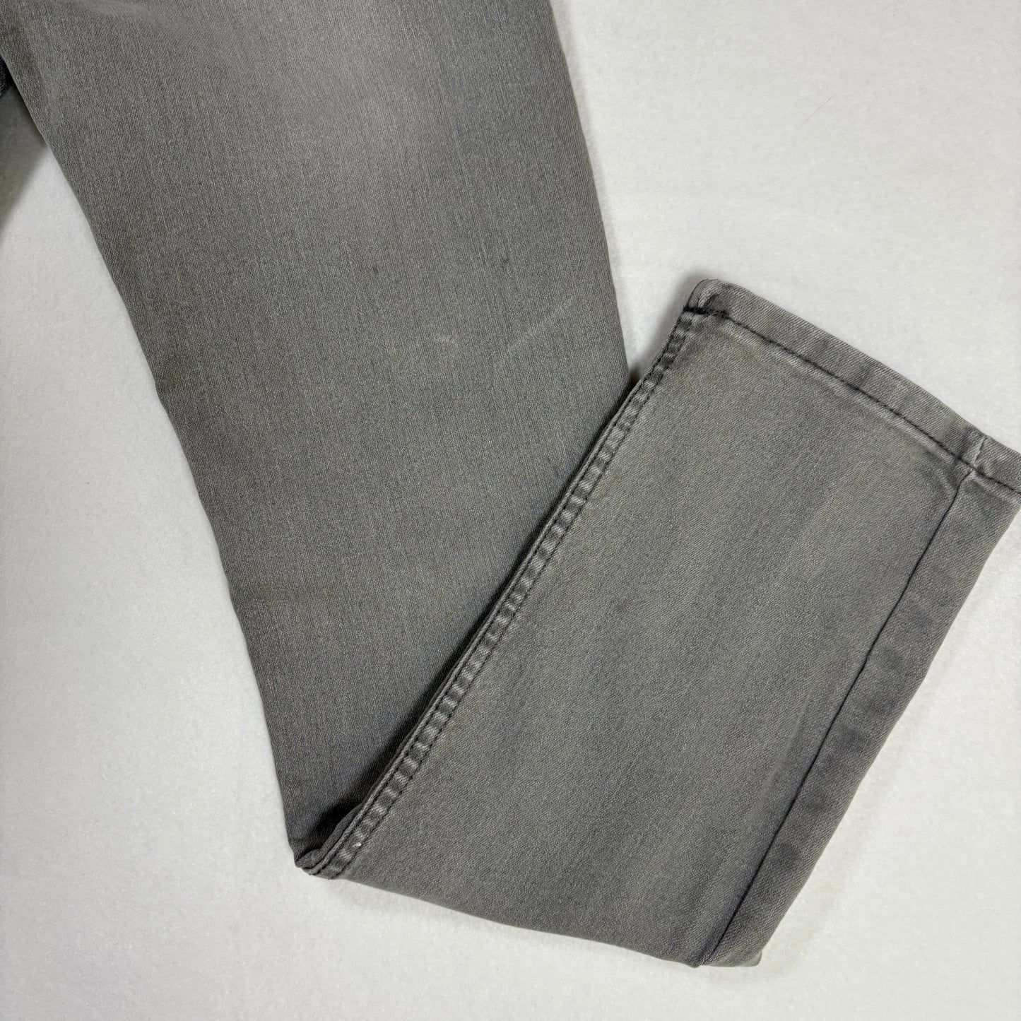 Tommy Hilfiger Jeans Women’s Size 12 Gray Straight Leg Mid Rise Denim Casual