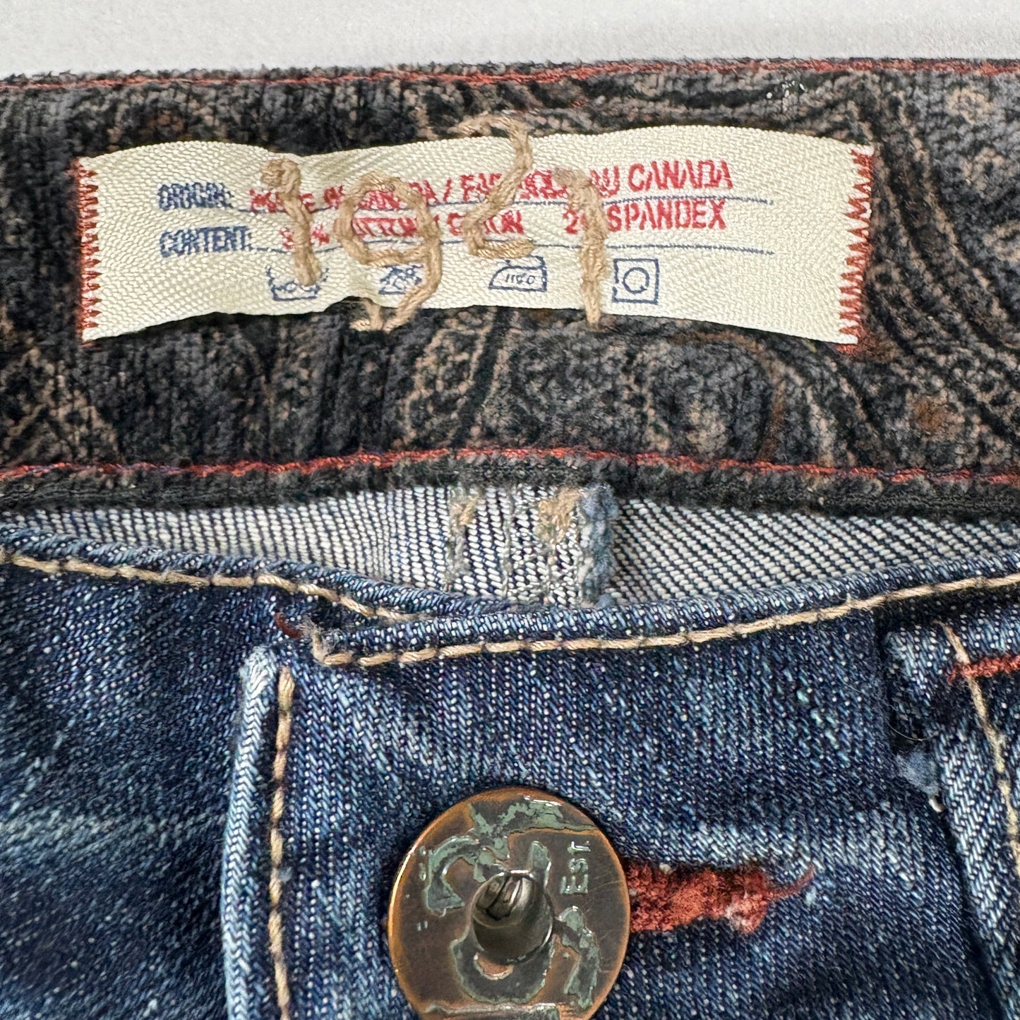 1921 Jeans Women’s 28x32 Bootcut Blue Denim Contrast Stitch Distressed Pockets