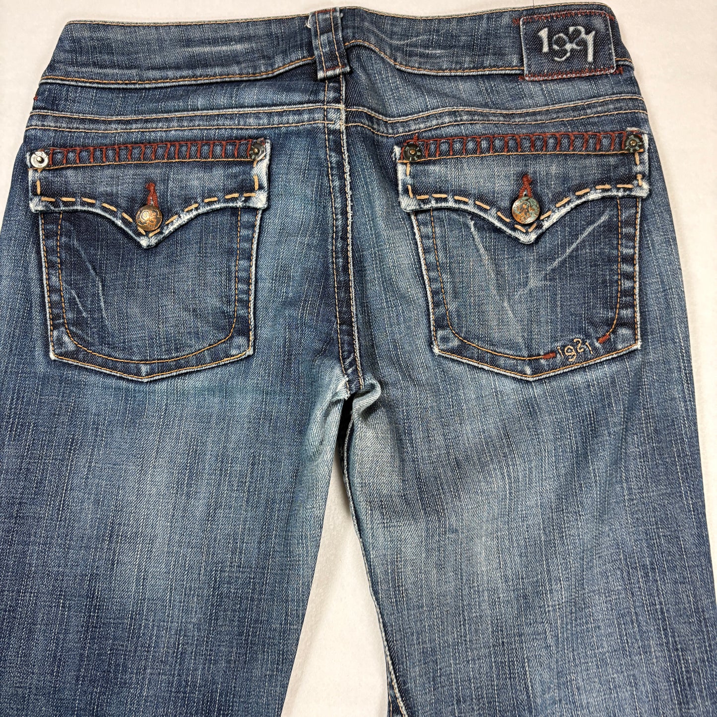 1921 Jeans Women’s 28x32 Bootcut Blue Denim Contrast Stitch Distressed Pockets
