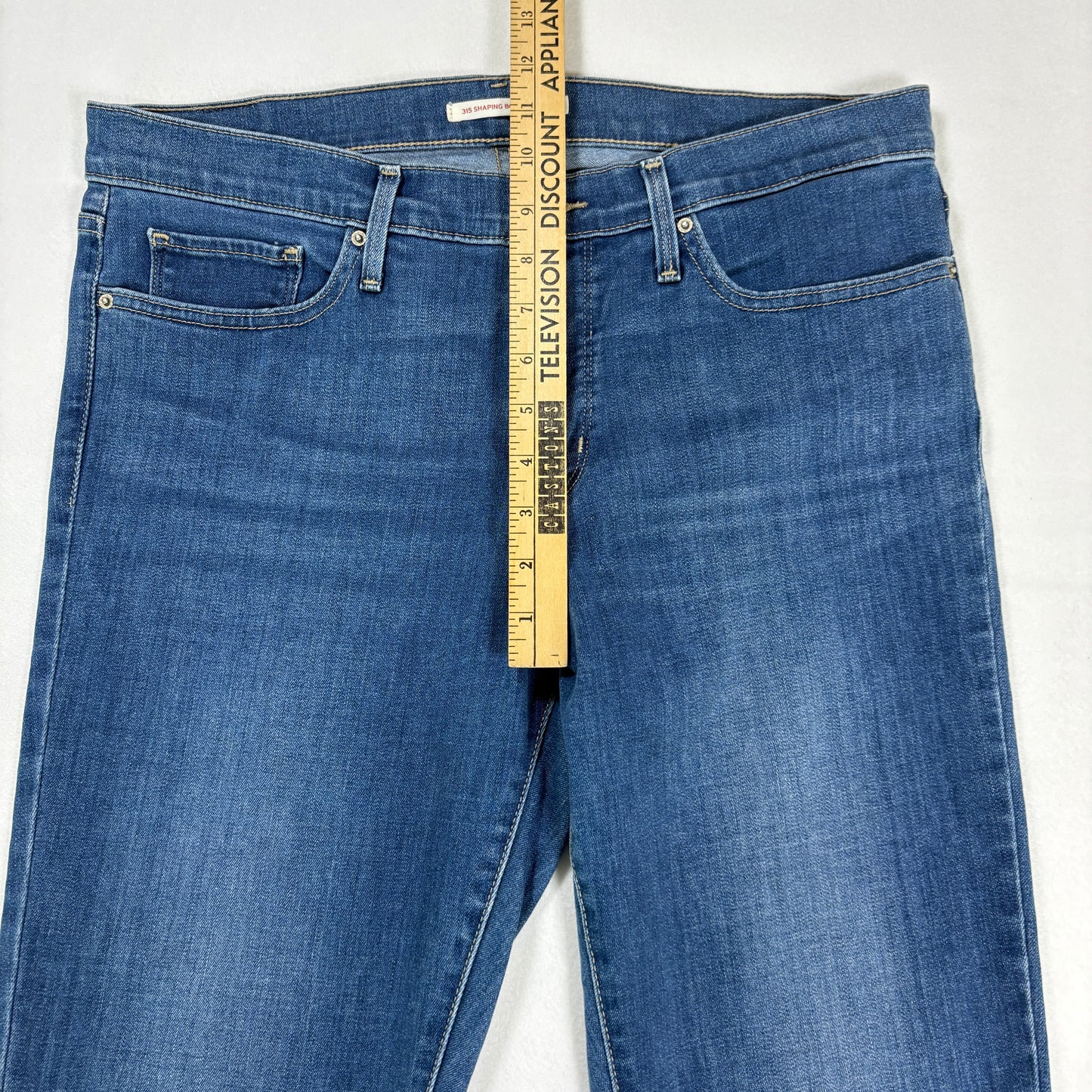 Levi’s Jeans Women’s 32 315 Shaping Bootcut Mid Rise Blue Denim Stretch Casual