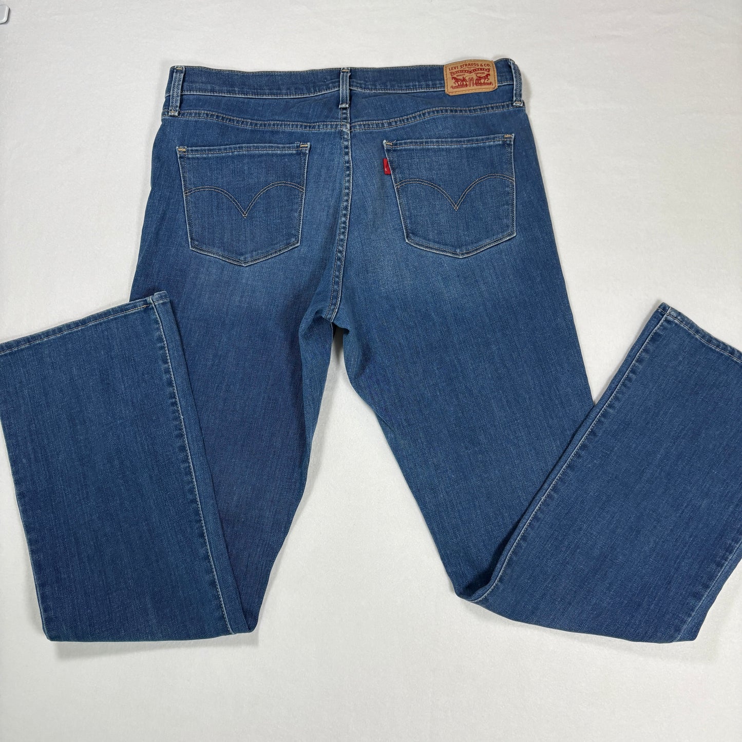 Levi’s Jeans Women’s 32 315 Shaping Bootcut Mid Rise Blue Denim Stretch Casual