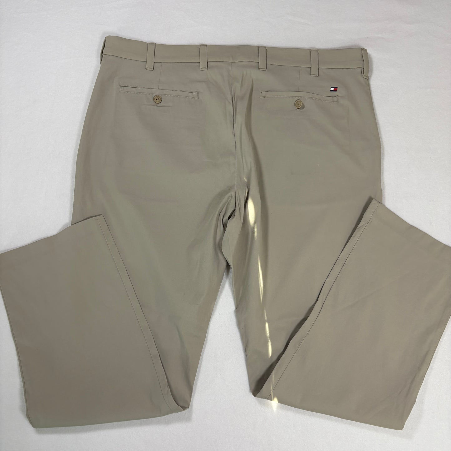 Tommy Hilfiger Pants 38x30 Sport Flat Front Khaki Chino Classic Stretch
