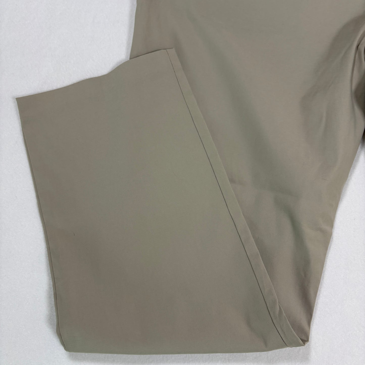 Tommy Hilfiger Pants 38x30 Sport Flat Front Khaki Chino Classic Stretch