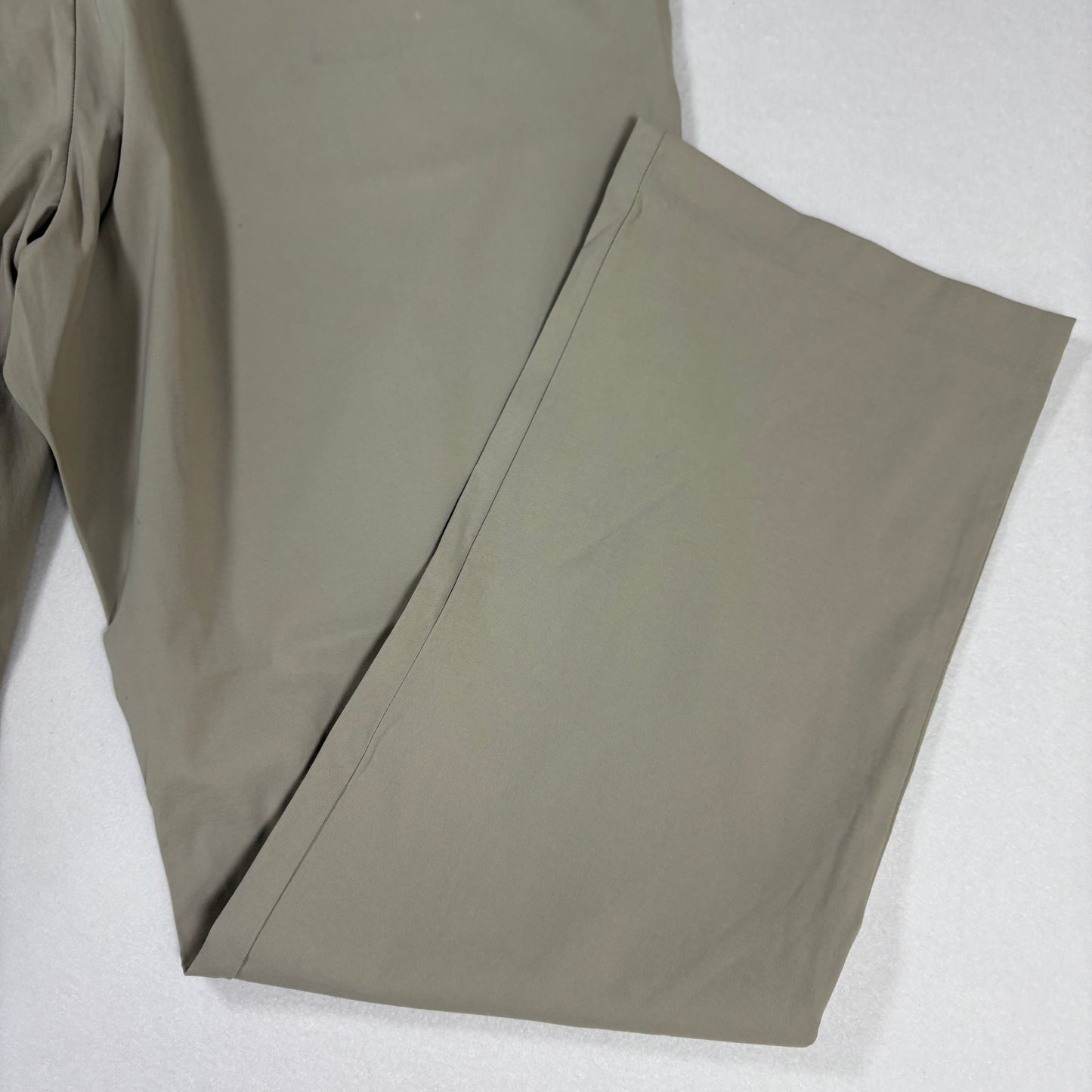 Tommy Hilfiger Pants 38x30 Sport Flat Front Khaki Chino Classic Stretch