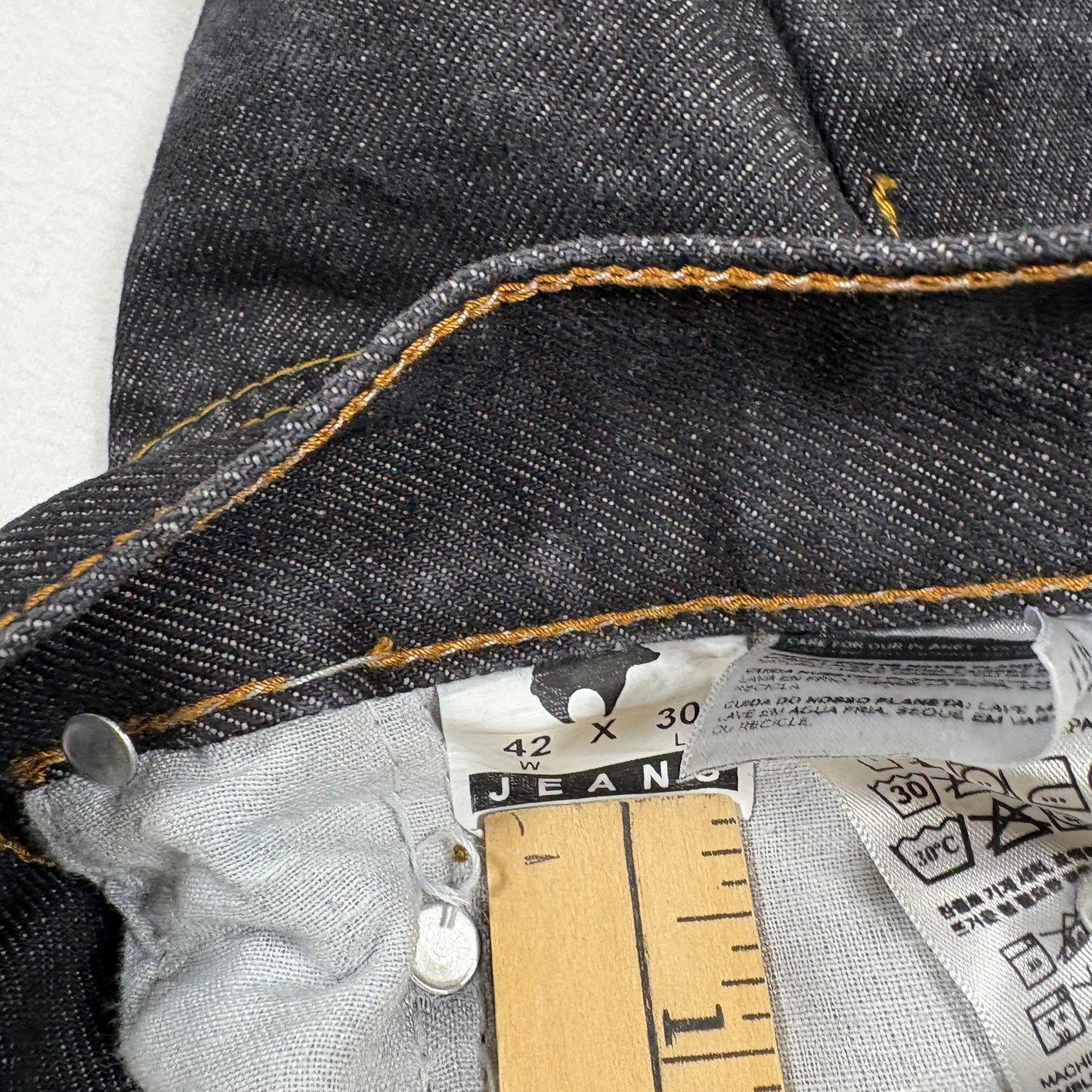 Levi’s 501 Jeans 42x30 Button Fly Original Fit Dark Wash Straight Leg Denim