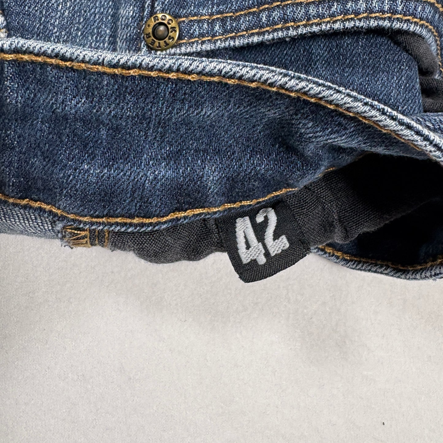 Rockstter Jeans Men’s 42 Blue Distressed Straight Leg Denim Casual Faded