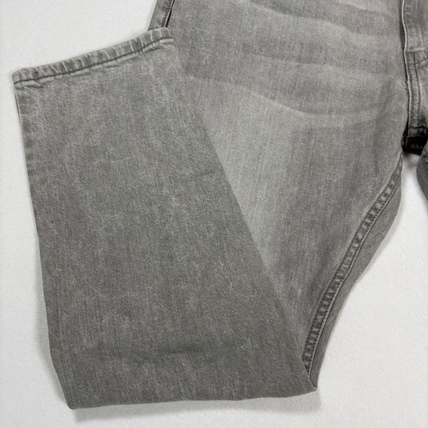 Levi’s 512 Jeans 38x30 Gray Slim Taper Distressed Stretch Denim Casual