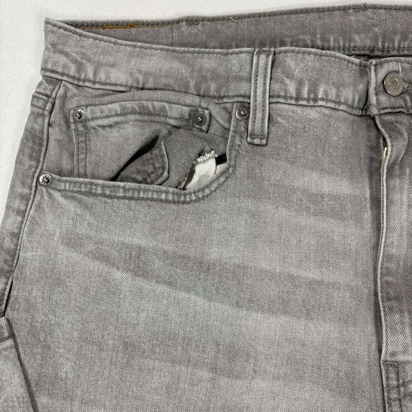 Levi’s 512 Jeans 38x30 Gray Slim Taper Distressed Stretch Denim Casual