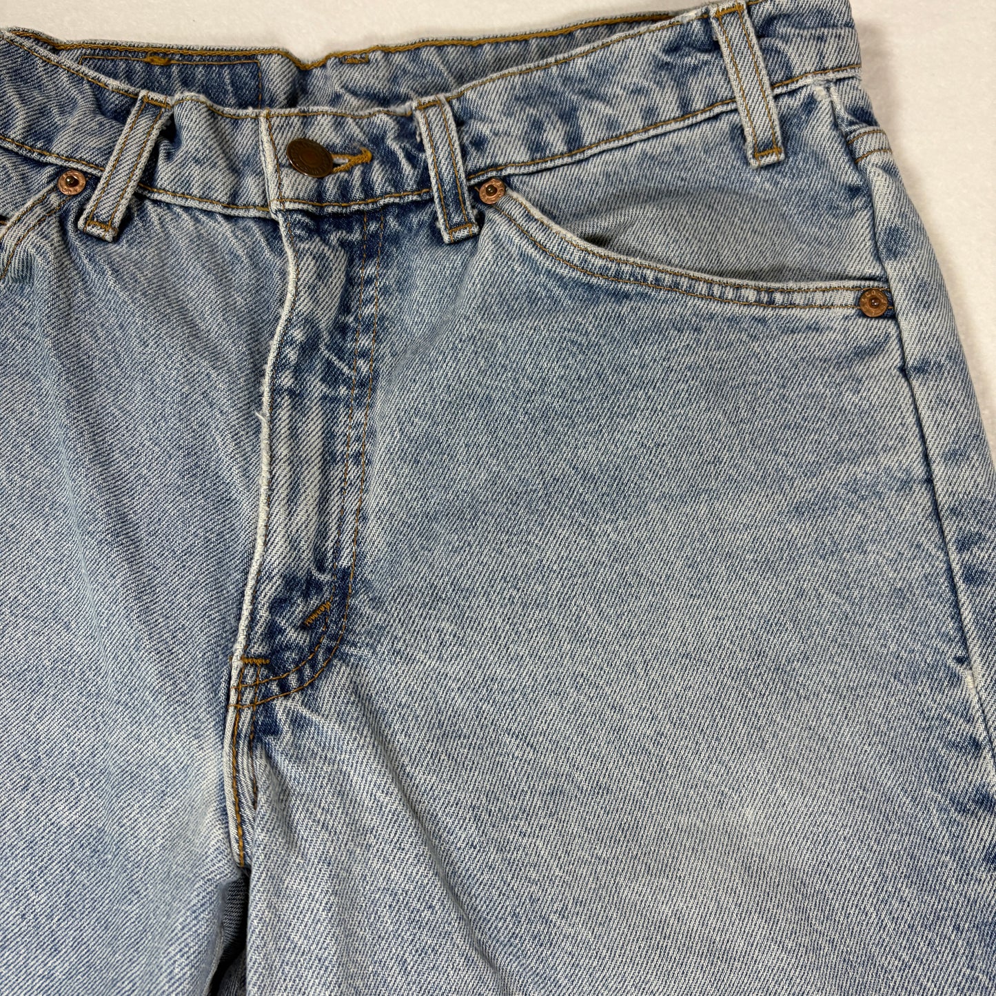 Levi’s 550 Jeans 32x30 Light Wash Relaxed Fit Tapered Leg Denim Vintage USA