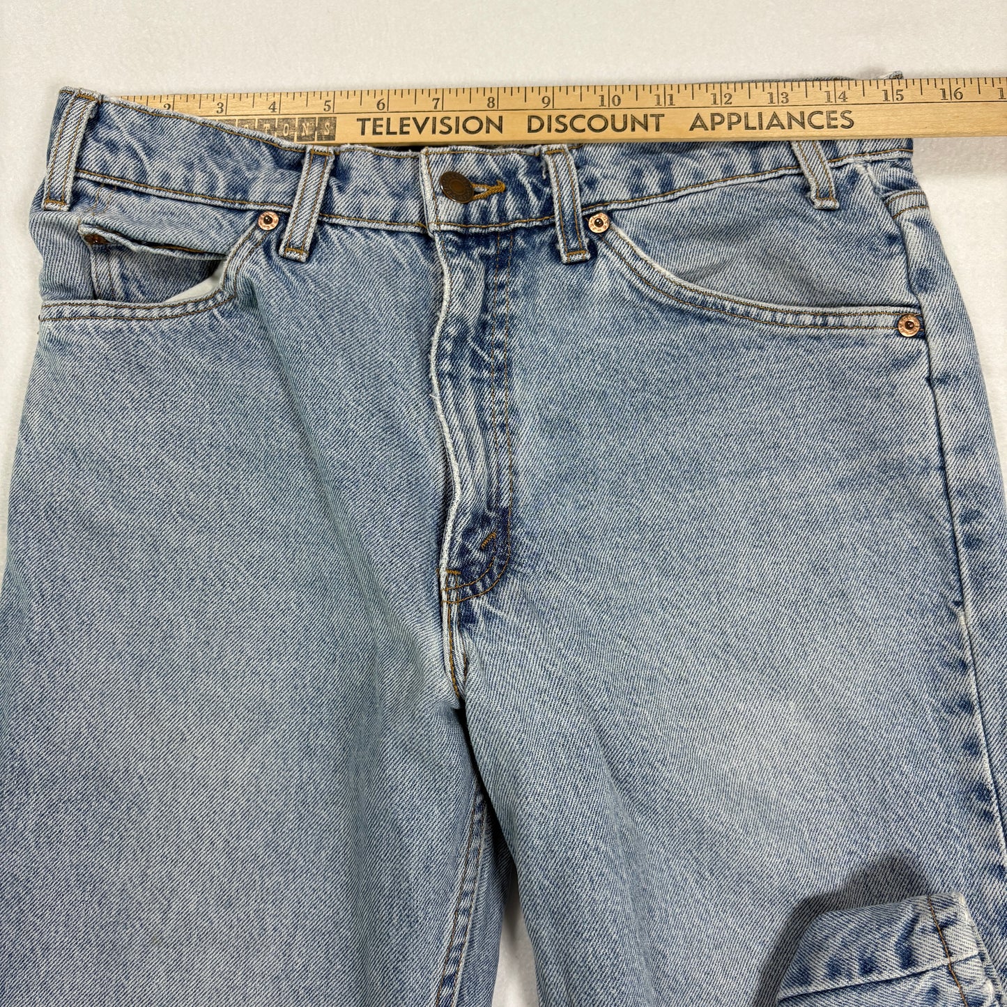 Levi’s 550 Jeans 32x30 Light Wash Relaxed Fit Tapered Leg Denim Vintage USA