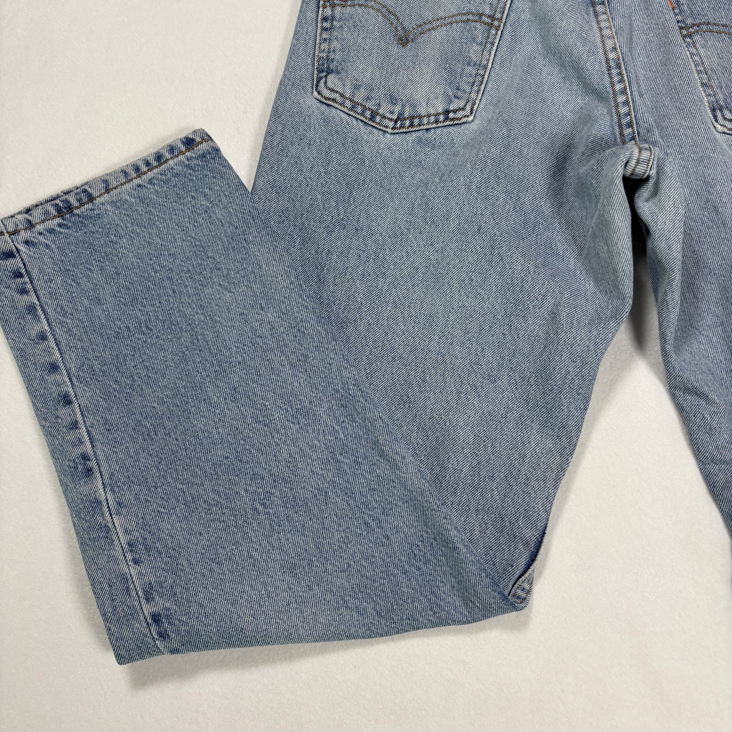 Levi’s 550 Jeans 32x30 Light Wash Relaxed Fit Tapered Leg Denim Vintage USA