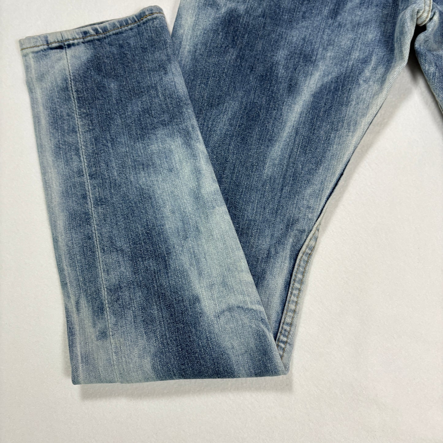 Levi’s 510 Jeans 30x32 Light Wash Skinny Fit Stretch Denim Distressed Label