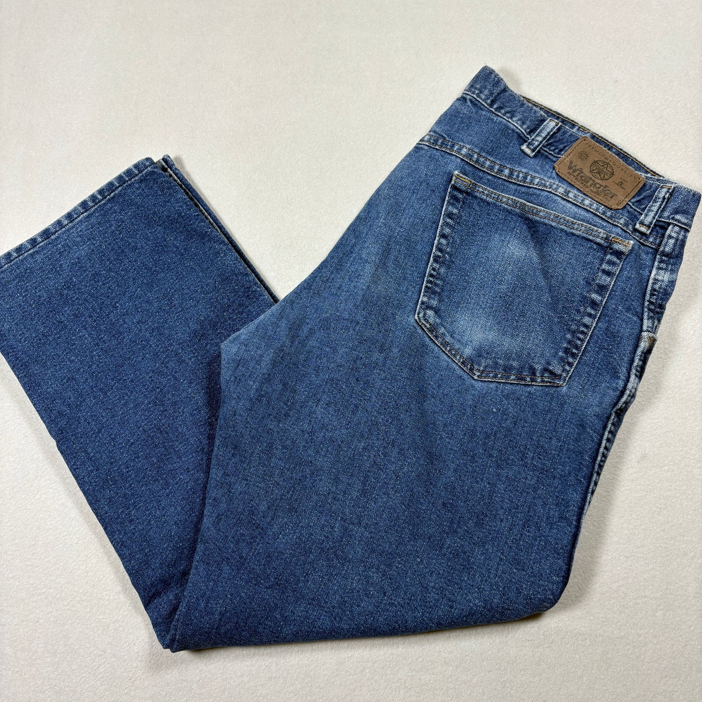 Wrangler Mens Jeans Size 38x29 Blue Denim Relaxed Fit Straight Vintage Y2K Grunge