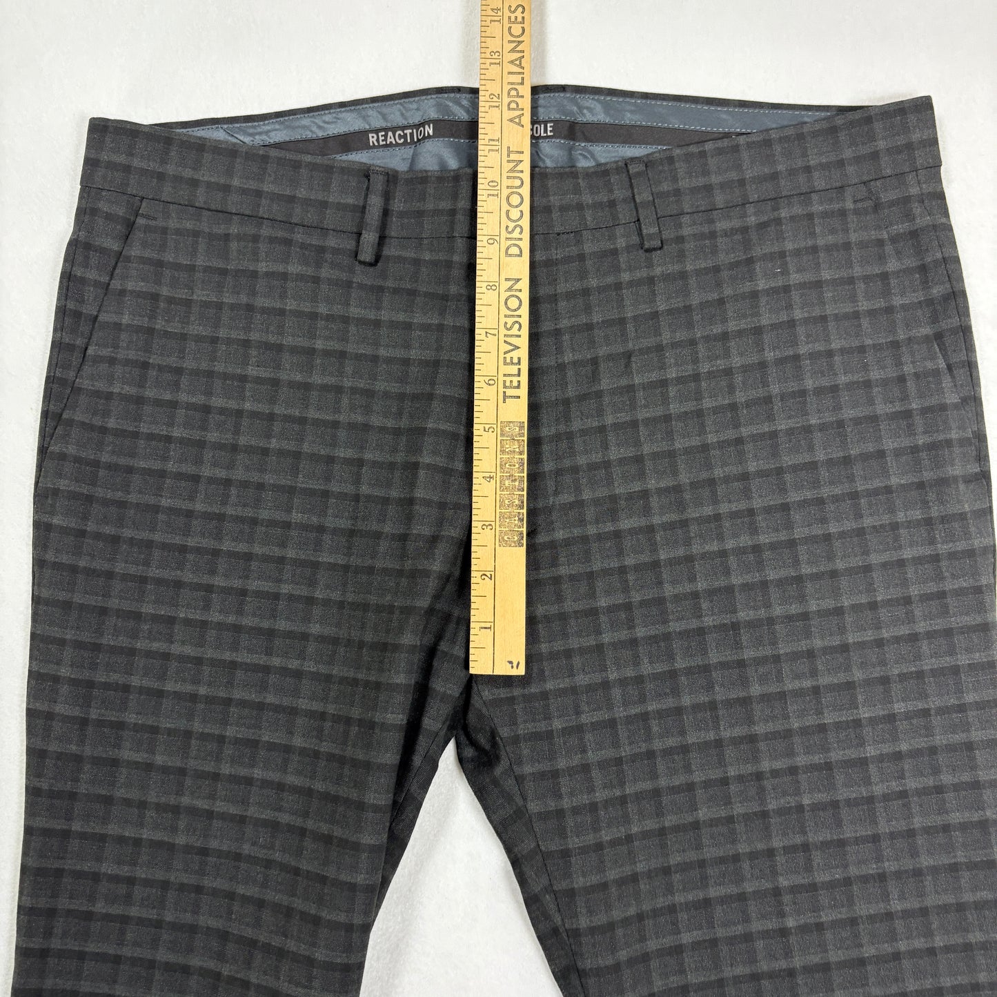 Kenneth Cole Reaction Pants 36x29 Gray Plaid Dress Slacks Flat Front Stretch