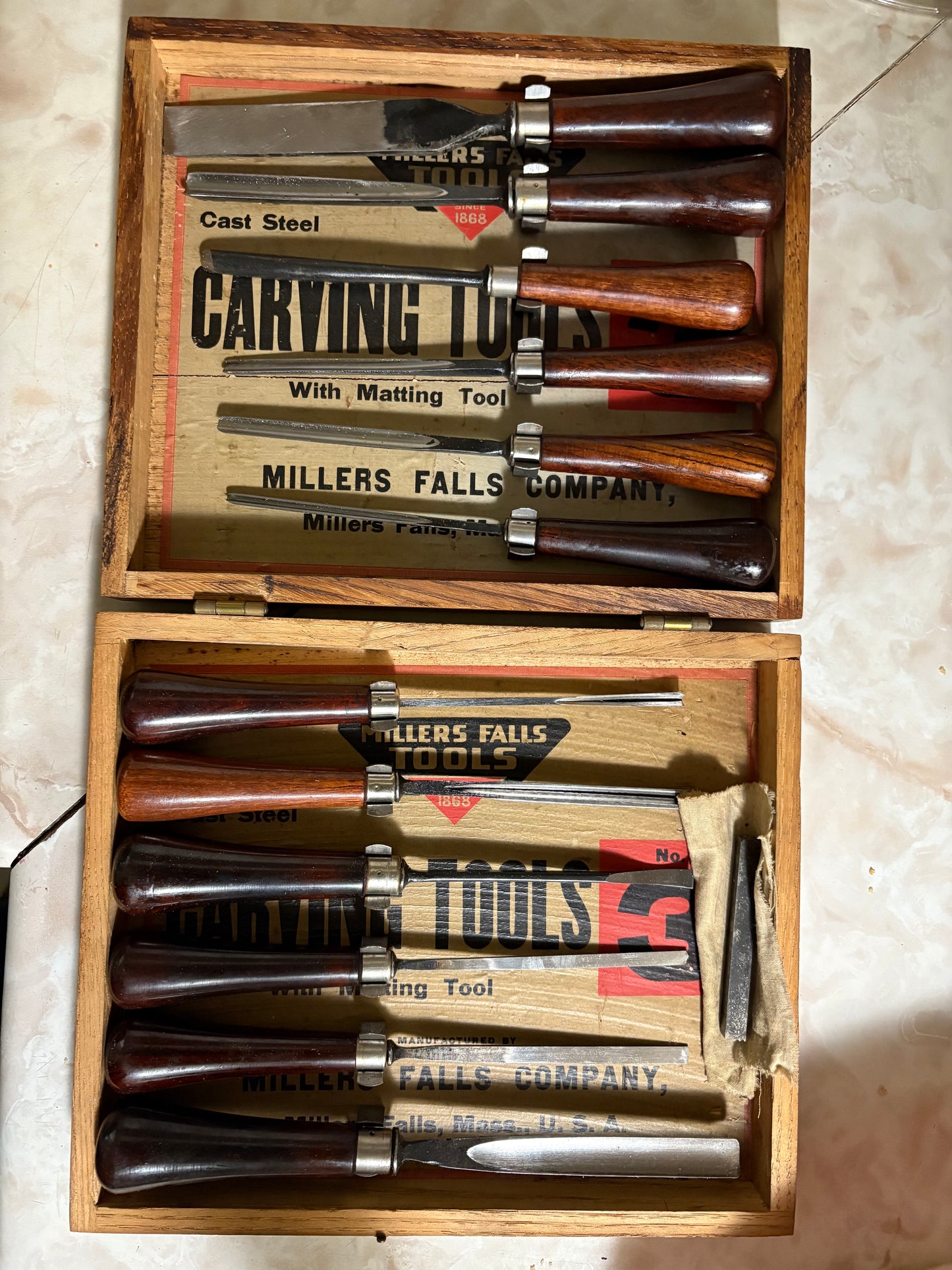 Vintage Millers Falls No. 33 Carving Tool Set – 12pc Cast Steel Wood Carving Chisels in Original Wooden Box – Made in USA